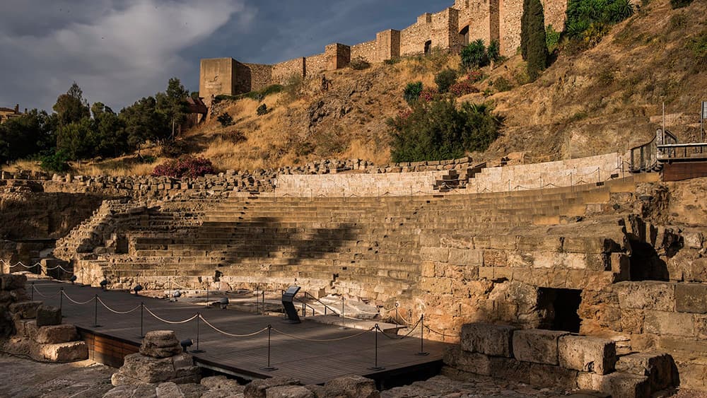 VISITA GUIADA A LA ALCAZABA Y EL TEATRO ROMANO